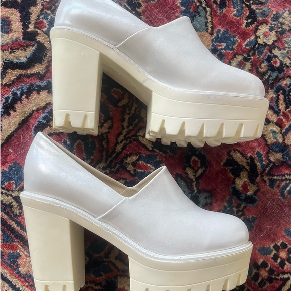 Chunky Platform Slip On Shoes! Shiny White. Size 39 - Picture 6 of 10